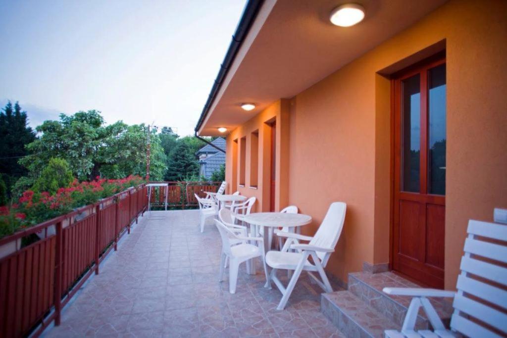 Sunshine Sh Apartmanhaz Apartment Zamárdi Exterior foto